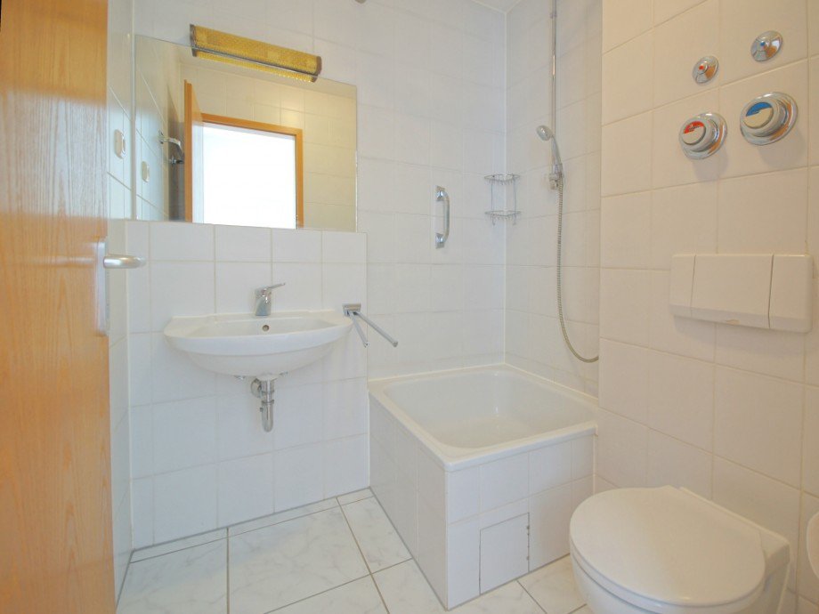 Bad01 Etagenwohnung Darmstadt