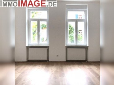 Hauptbild VERMIETET - Wohnen mit Charakter - Stilvolle 4-Zimmerwohnung im Altbau