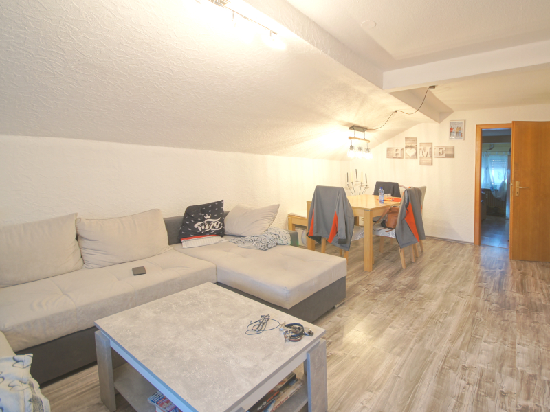 AOG_Wohnzimmer2 Zweifamilienhaus Griesheim