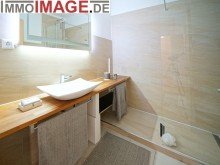 Bad Komponistenviertel: Charmante 3 Zimmer mit 2 Balkonen in direkter Fasanerie-N�he