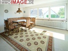 Wohnzimmer VERMIETET - Ger�umige 4-Zimmer-Wohnung mit sonnigem Balkon