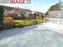 Terrasse VERKAUFT - Einziehen und Wohlf�hlen! Saniertes Reihenhaus mit 5 Zimmern und Garage