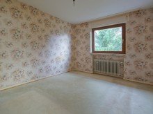 Schlafzimmer VERKAUFT - Gem�tliche Doppelhaush�lfte mit viel Potential in DA-Heimst�ttensiedlung